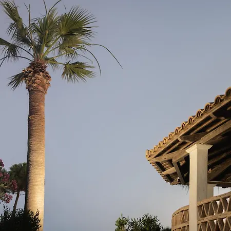 5, Unique Location - Sea View